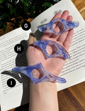 Load image into Gallery viewer, Purple Jellyfish Resin page holders
