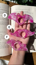 Load image into Gallery viewer, Pink Jellyfish Resin page holders
