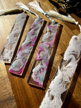 Load image into Gallery viewer, NEW Fairytopia Resin Bookmarks
