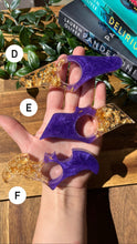 Load image into Gallery viewer, Amethyst Resin page holders
