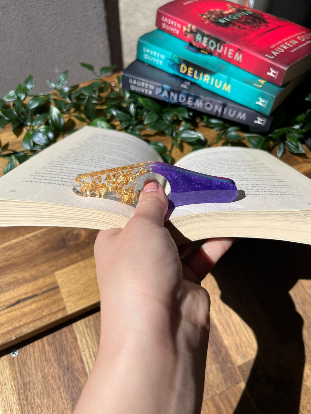 Amethyst Resin page holders