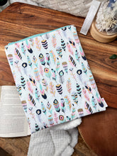 Load image into Gallery viewer, Feathers Book Sleeve with zipper
