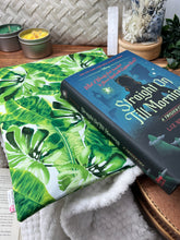 Load image into Gallery viewer, Tropical Book Sleeve with zipper
